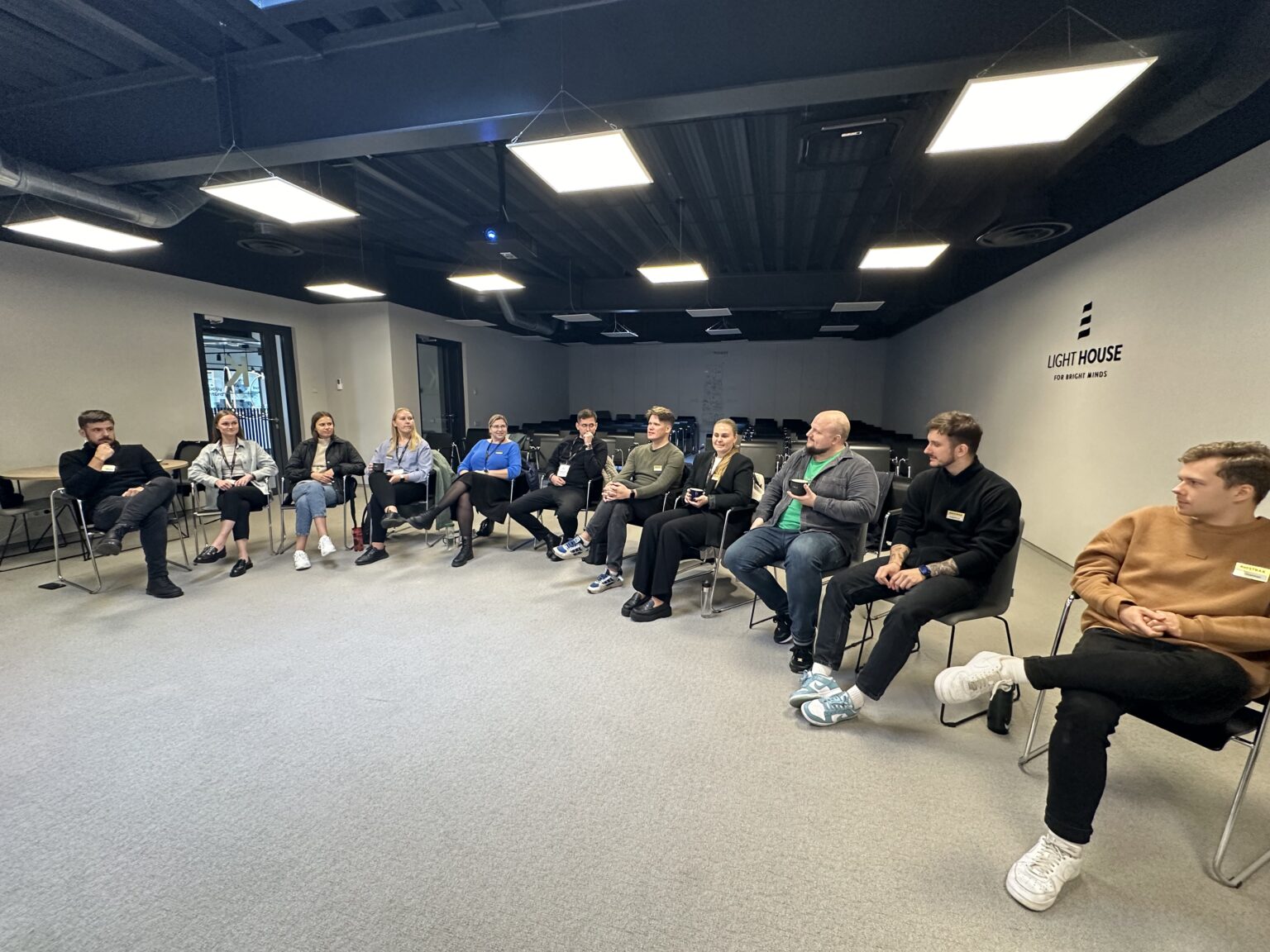 Effective communication training for strengthening internal and ...